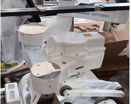 安川屏幕玻璃基板取放機(jī)械臂CSL158-850 YR-CSL15S-A00