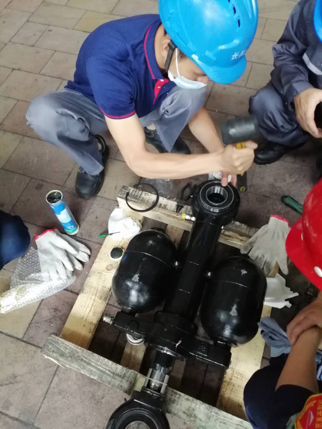 KUKA庫卡機(jī)器人平衡缸 KUKA庫卡機(jī)器人平衡缸