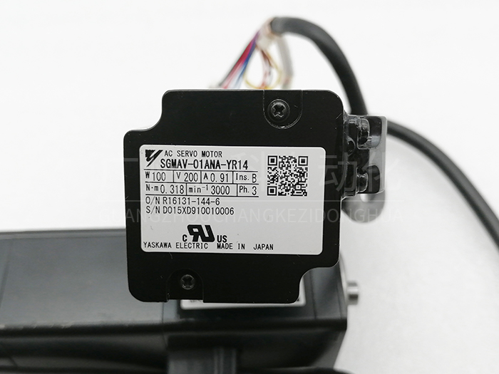 日產(chǎn)原裝安川伺服小電機SGMAS-01A2A-YR14 日產(chǎn)原裝安川伺服小電機SGMAS-01A2A-YR14