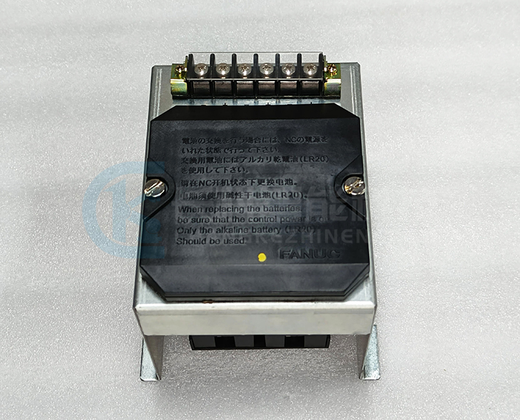 發(fā)那科外部軸帶鐵架子的電池盒A05B-2452-C550 發(fā)那科外部軸帶鐵架子的電池盒A05B-2452-C550