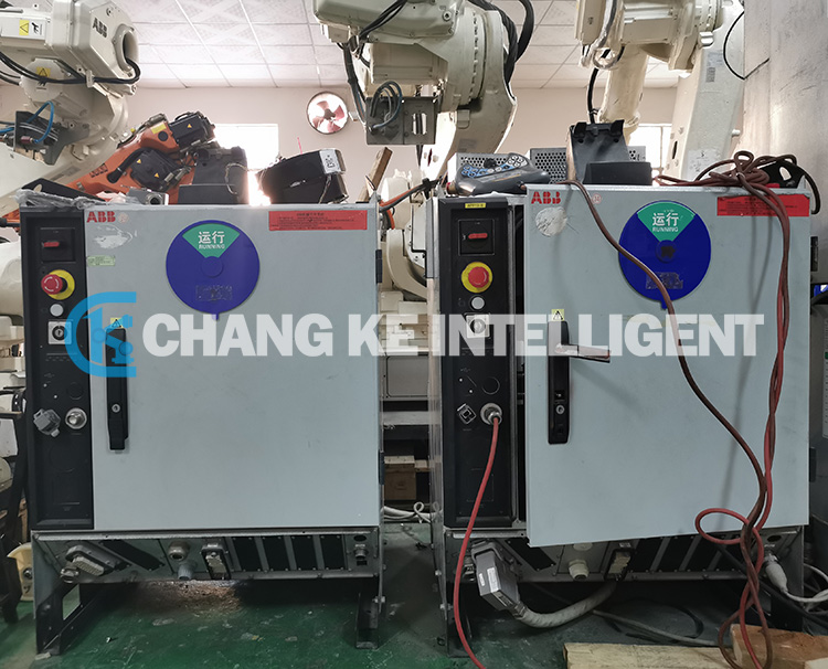 ABB控制柜IRC5 M2004 ABB控制柜IRC5 M2004